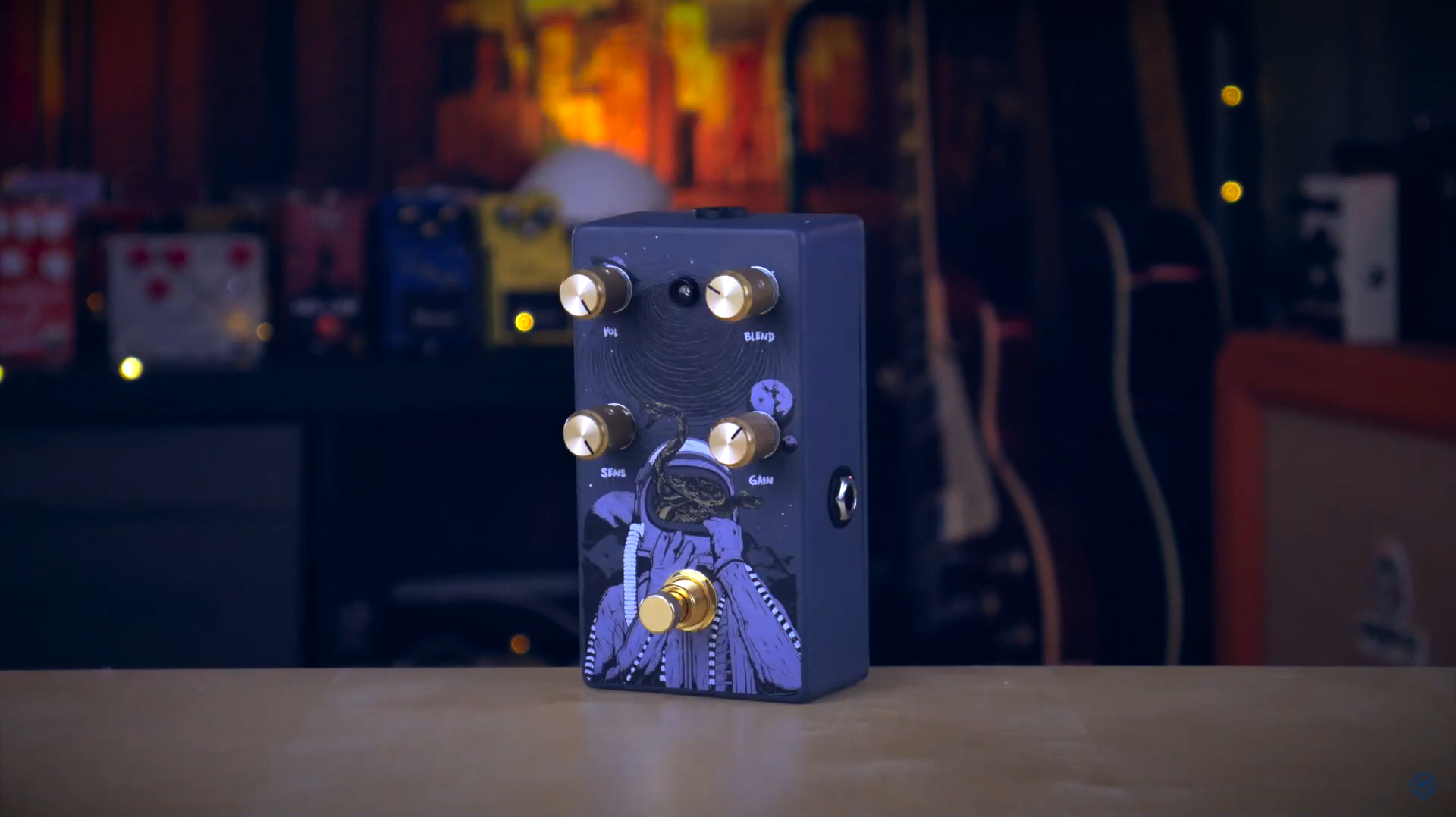 Dipswitch Demos takes on the challenge of demo-ing a compressor! The Ground Control Audio Serpens