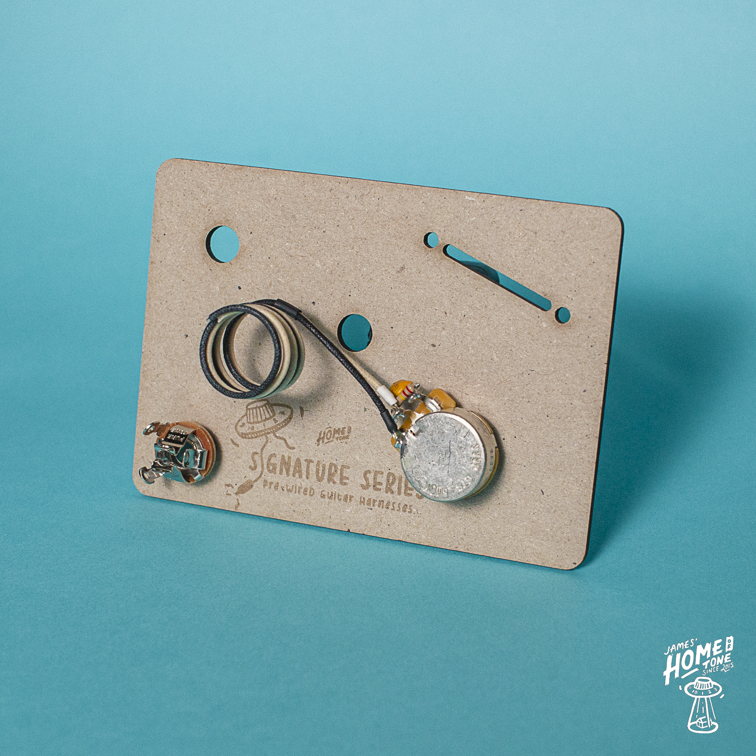 Tom Delonge signature Stratocaster pre-wired volume pot with treble bleed mod and pure tone multi contact jack socket - Home of Tone signature series harness