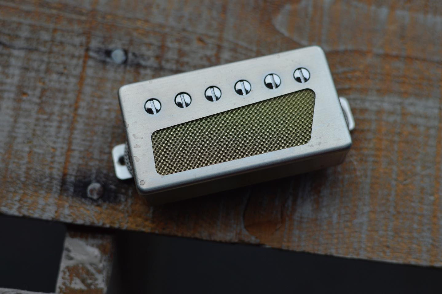 McNelly retro humbucker pickup with gold foil