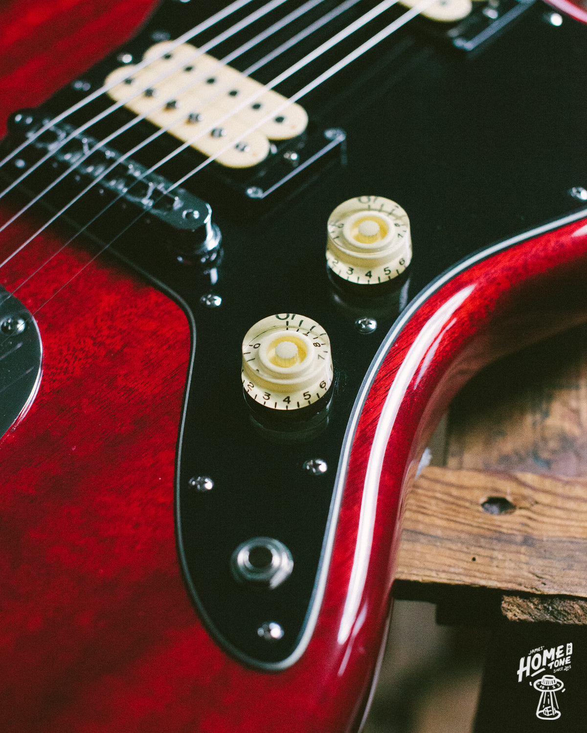 What is a no-load potentiometer, and how can it be useful for my tone?