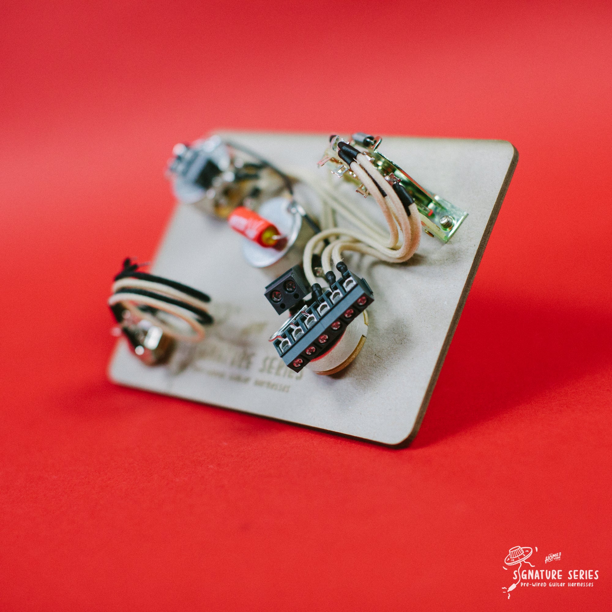 What types of pickup wires will fit into the Solderless harness connector blocks?