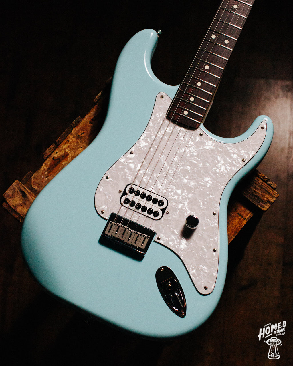 My first, and honest look at the 2023 reissue Tom Delonge Strat