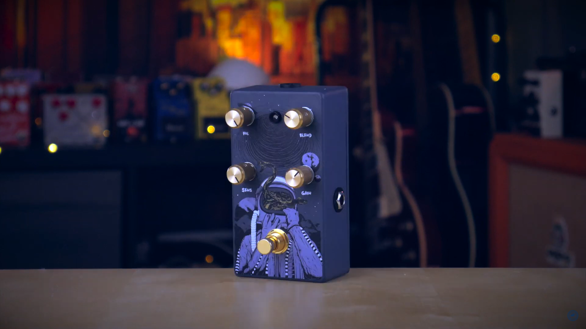 Dipswitch Demos takes on the challenge of demo-ing a compressor! The Ground Control Audio Serpens