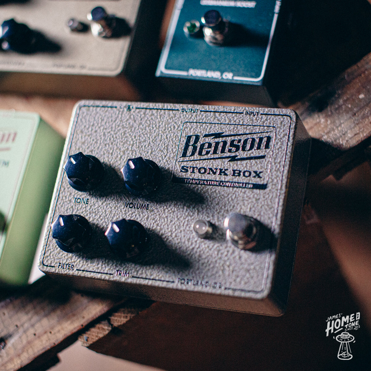 Fuzz / distortion pedals