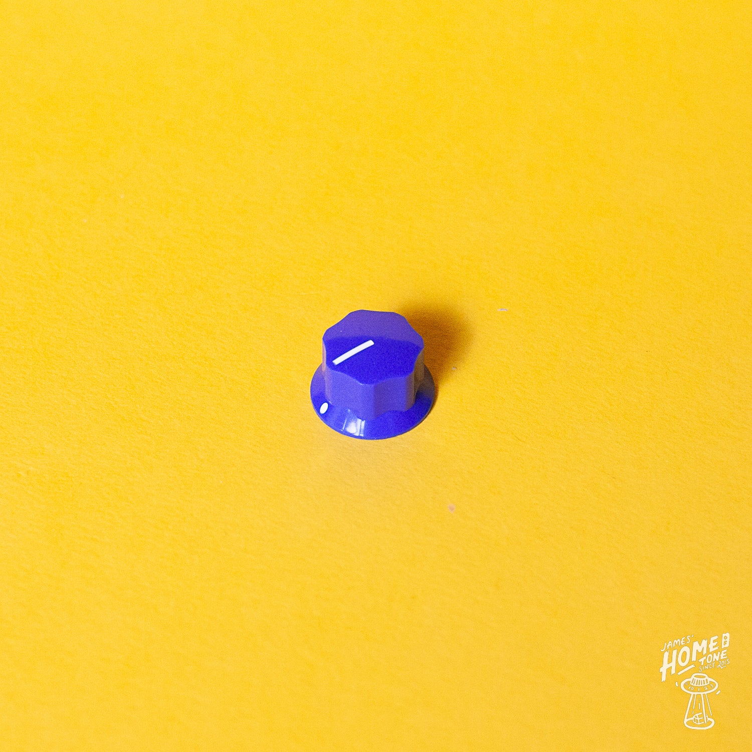 MXR style control knob in blue