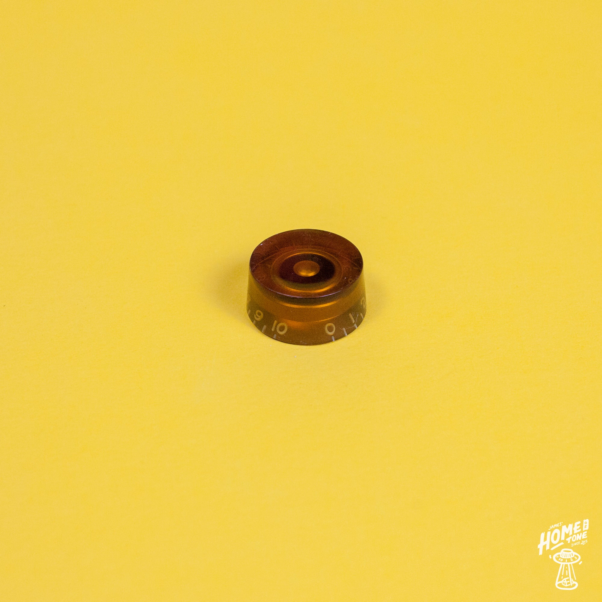 Gibson speed style control knobs in amber