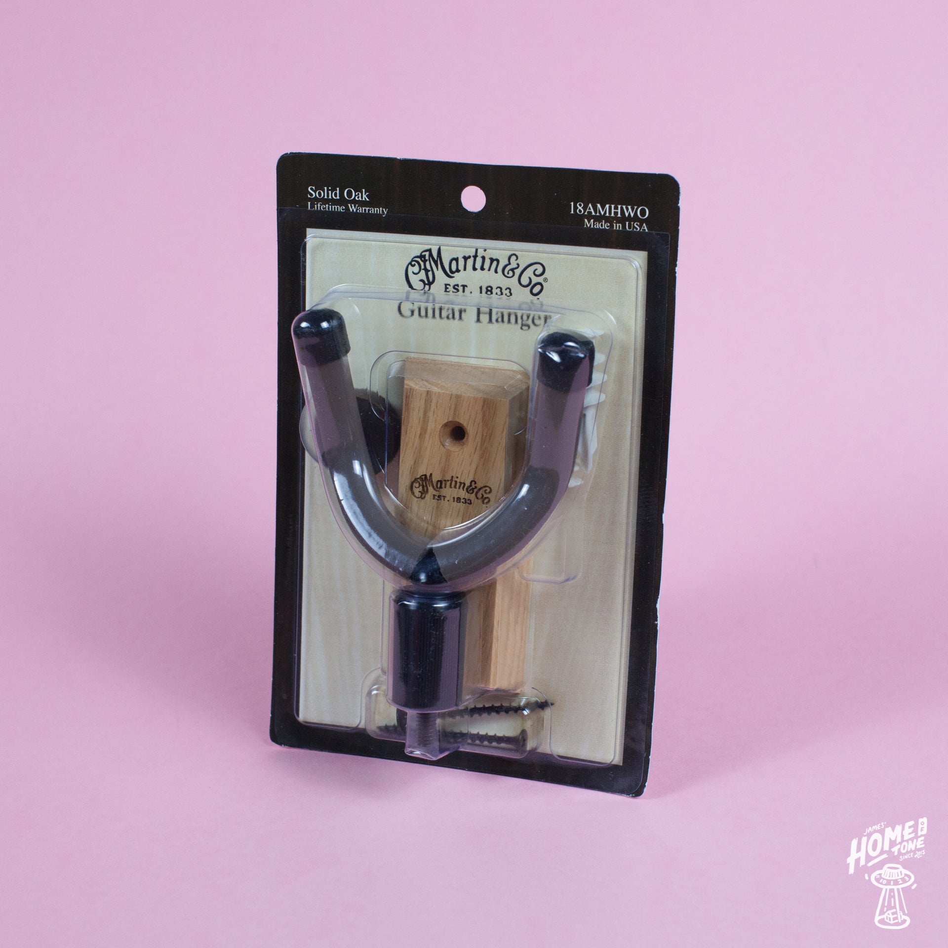 String Swing 'Martin' Oak guitar wall hanger for electric